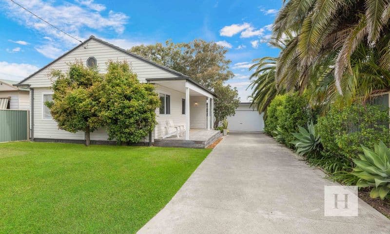 34 Yackerboom Avenue, Buff Point, NSW 2262, Buff Point - Image 1