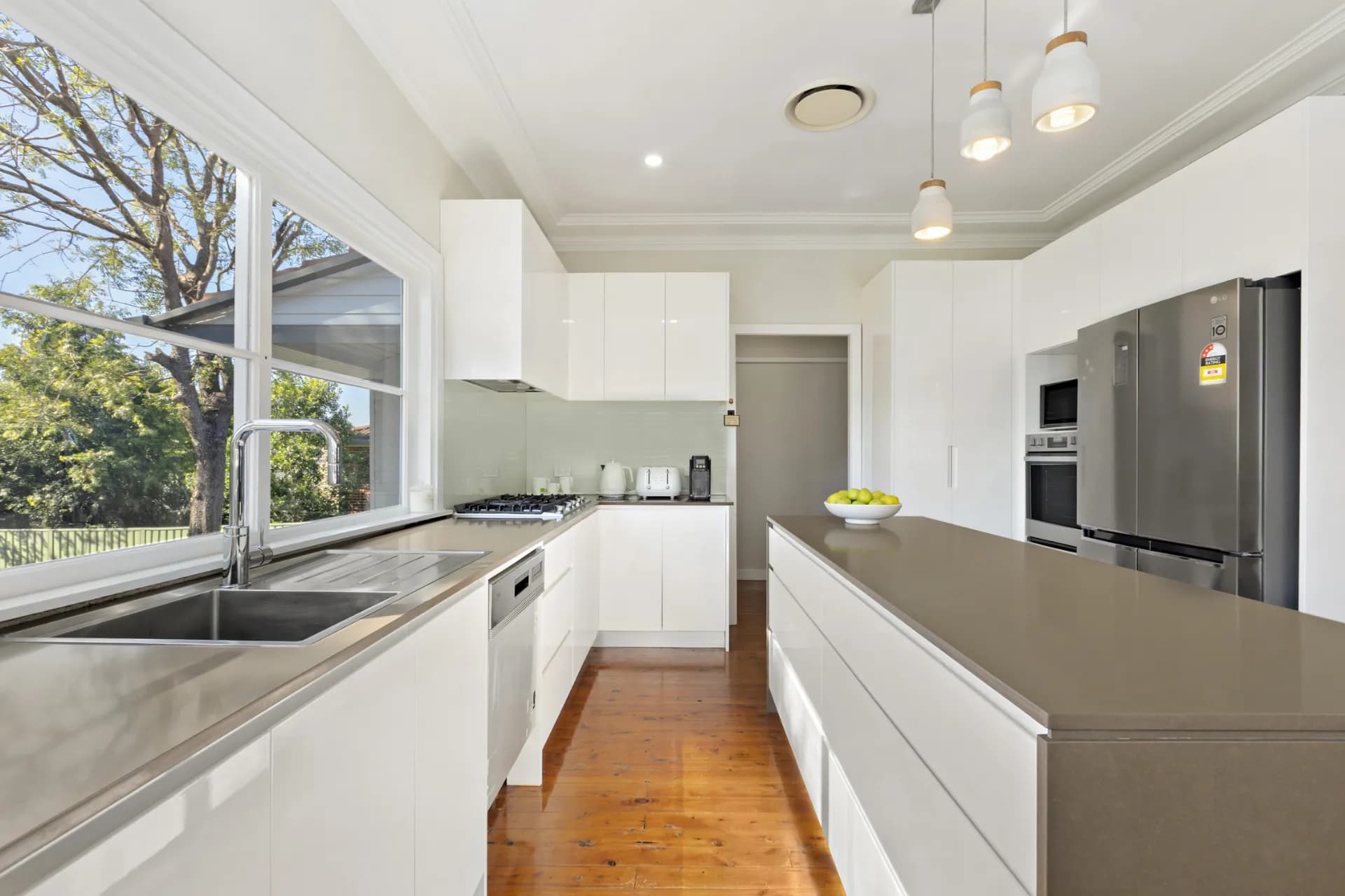 24 Layton Avenue, Blaxland, NSW, Blaxland - Thumbnail 4