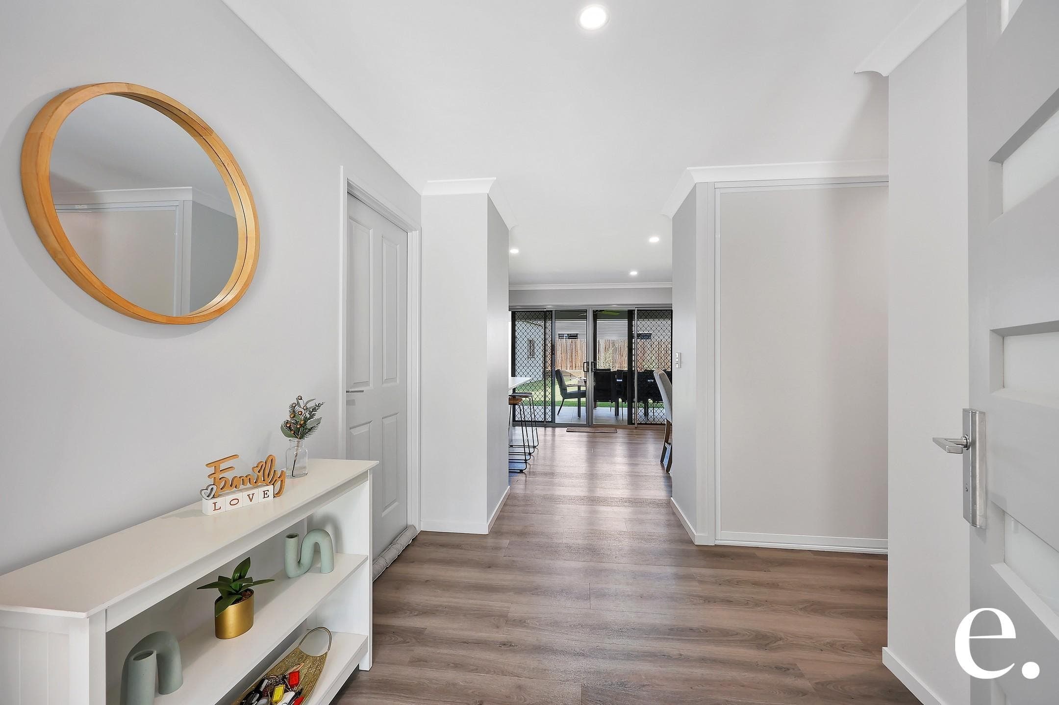 467 Branyan Drive, Branyan - Thumbnail 3
