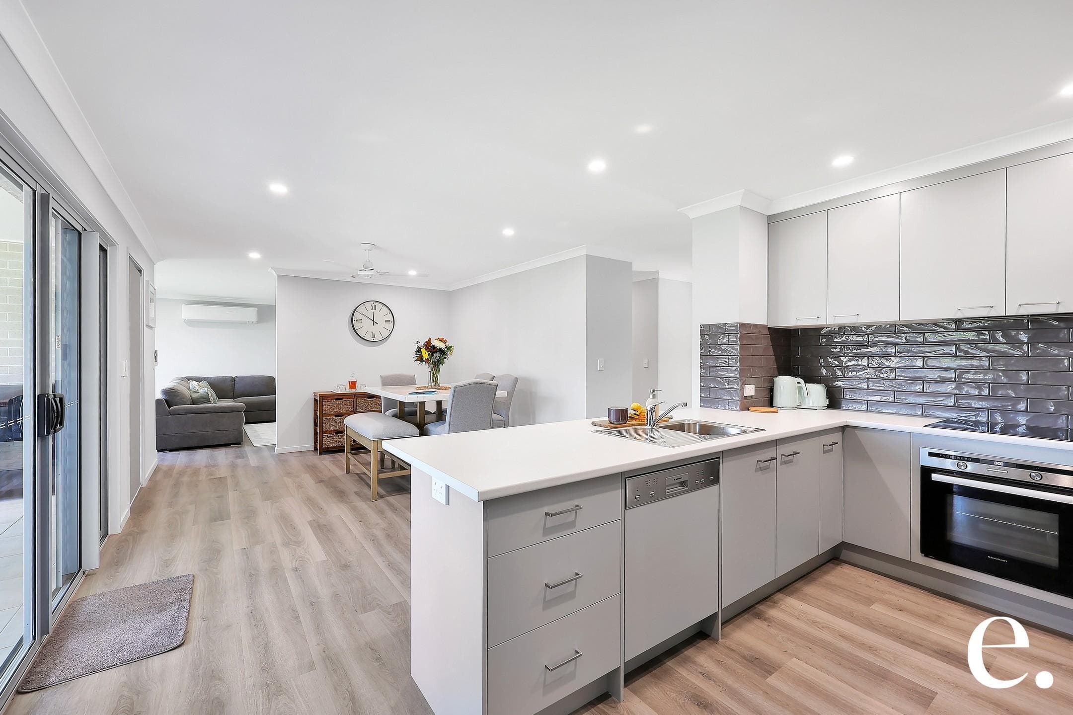 467 Branyan Drive, Branyan - Thumbnail 7