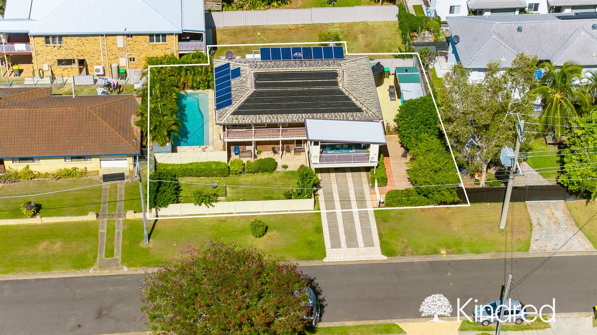 13 Anderson Street, Scarborough QLD 4020, Scarborough - Thumbnail 3
