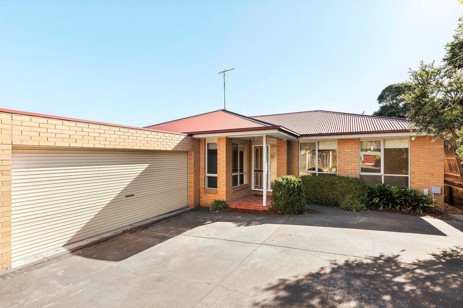 2/41 Thea Grove, Doncaster East VIC 3109, Doncaster East - Image 1