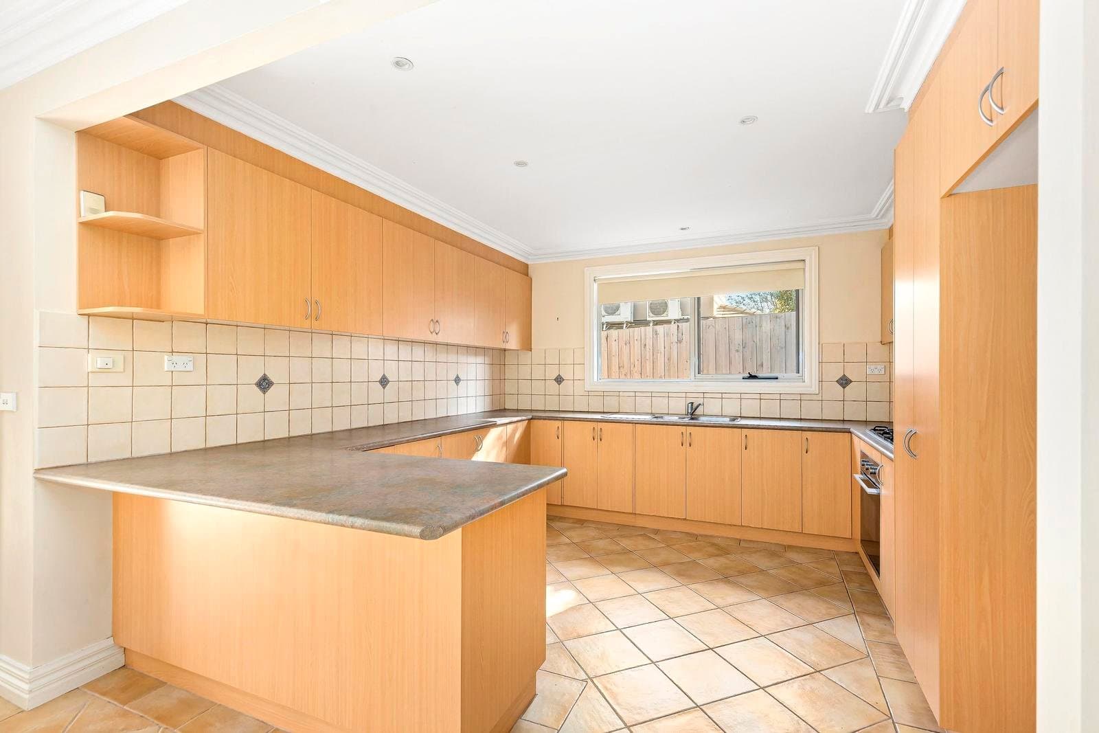 2/41 Thea Grove, Doncaster East VIC 3109, Doncaster East - Thumbnail 6