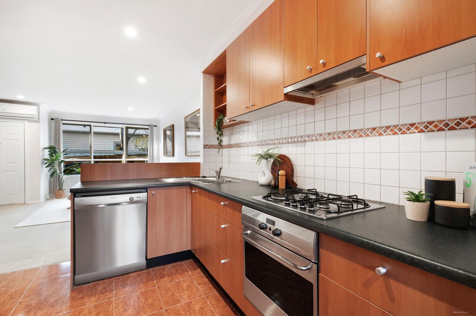 1/227 Union Road, Surrey Hills, VIC 3127, Surrey Hills - Thumbnail 4