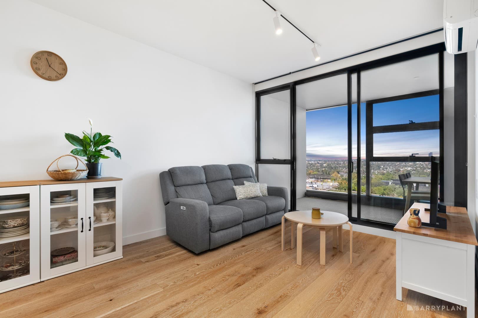 205/642 Doncaster Road, Doncaster, VIC 3108, Doncaster - Thumbnail 2