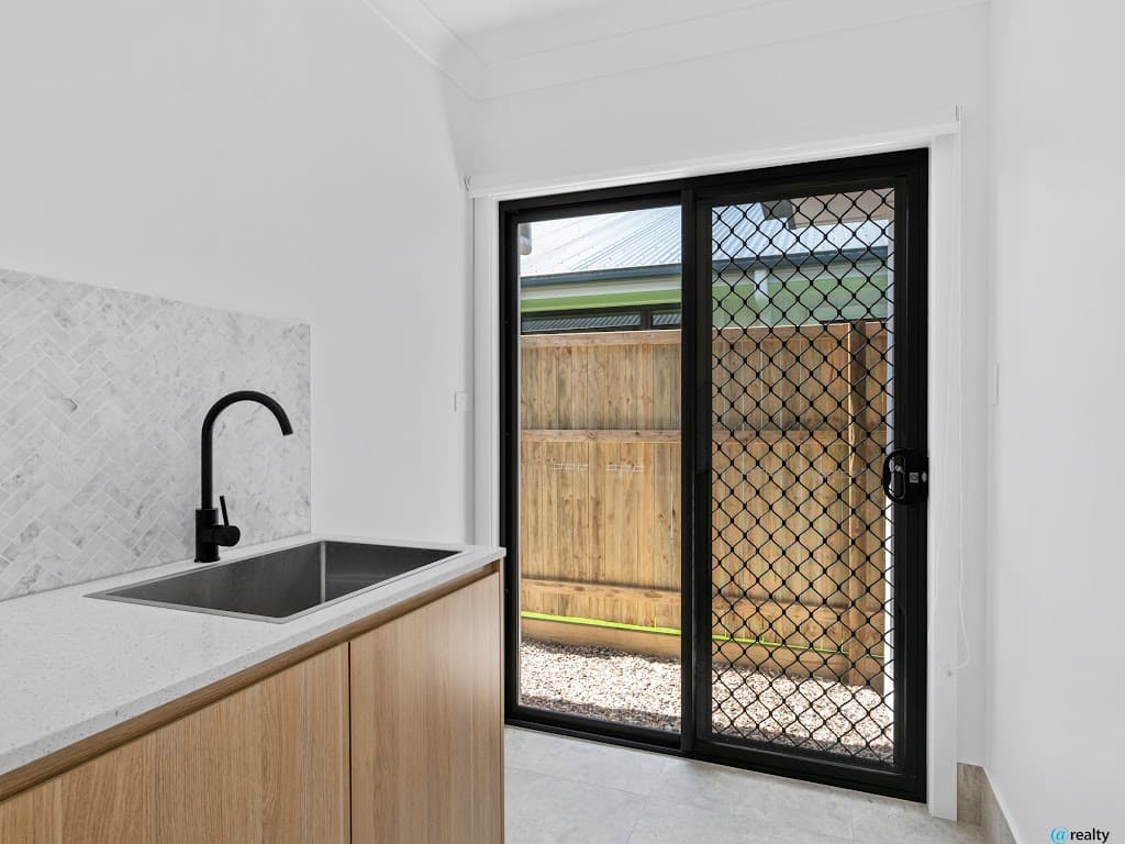 31 Rockrose Street, Logan Reserve, QLD, 4133, Logan Reserve - Thumbnail 4