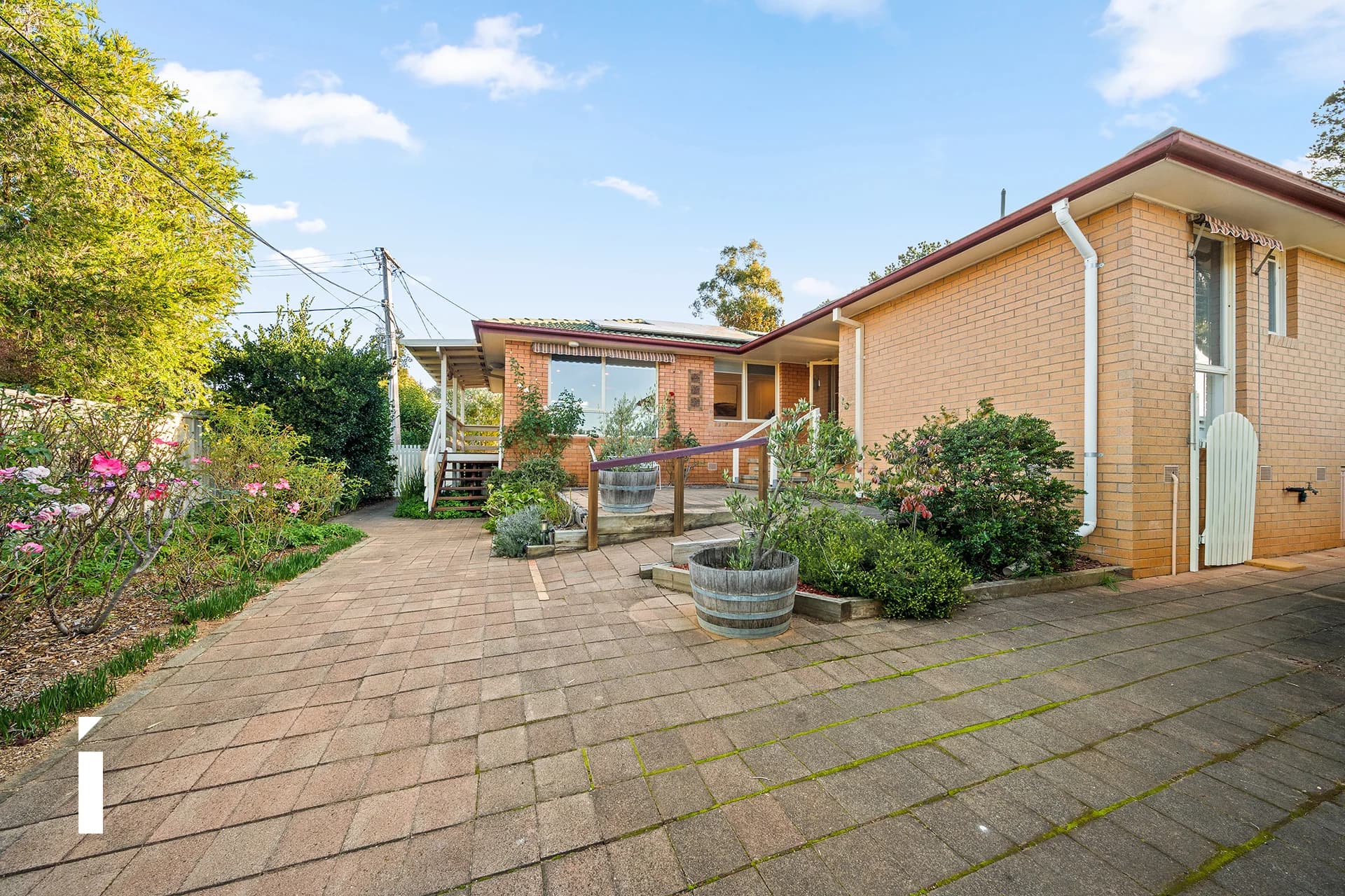 24 Cazaly Close, Holt, Holt - Thumbnail 2