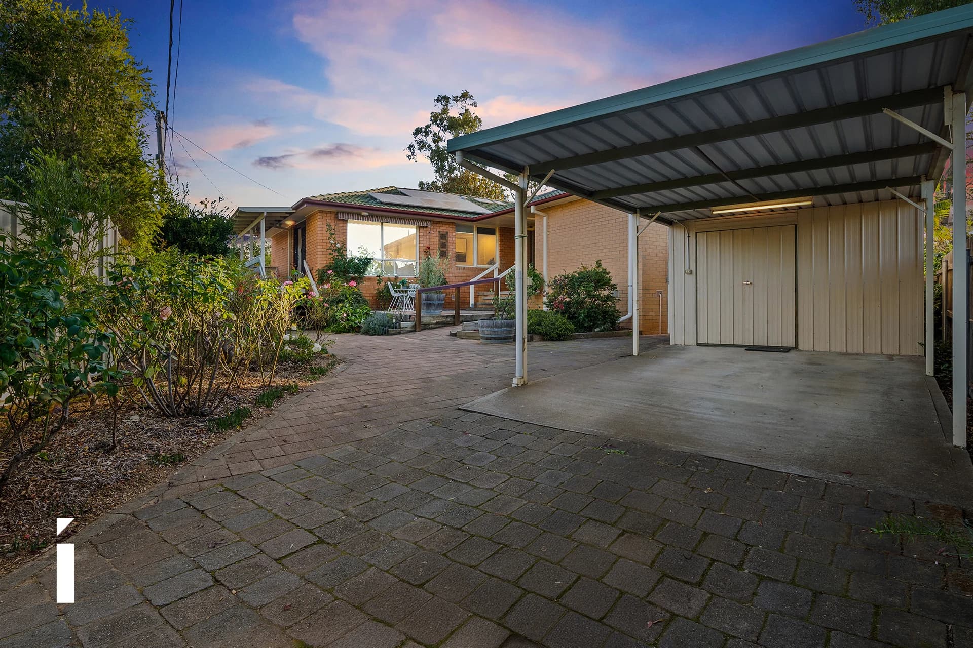 24 Cazaly Close, Holt, Holt - Thumbnail 3