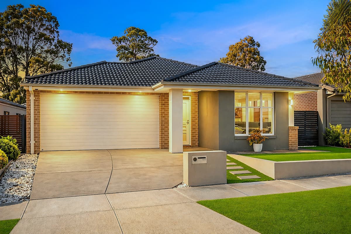 8 Rawls Street, Cranbourne VIC 3977, Cranbourne - Image 1