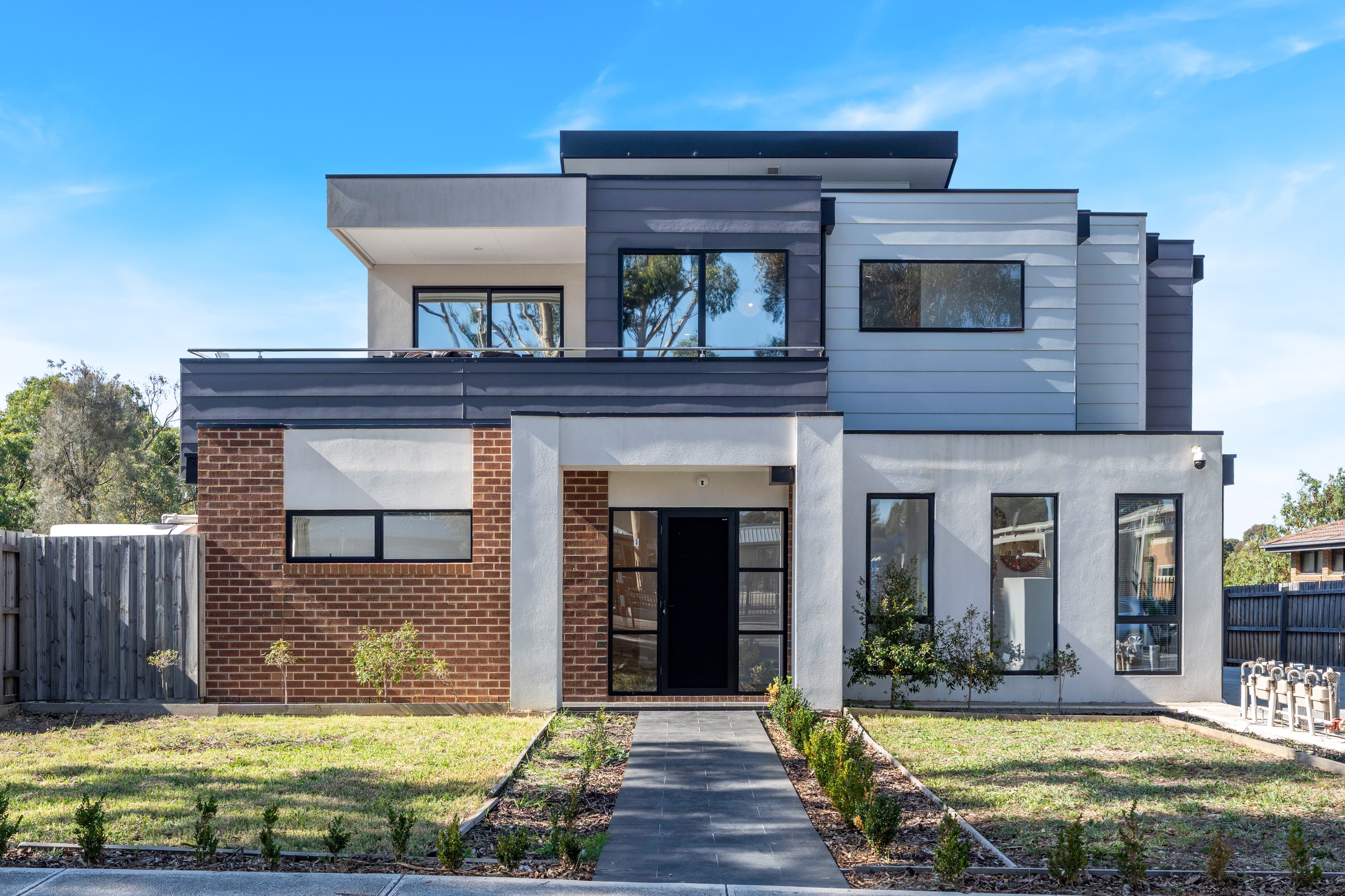 1/14A McEwen Drive, Sunbury VIC, Sunbury - Image 1