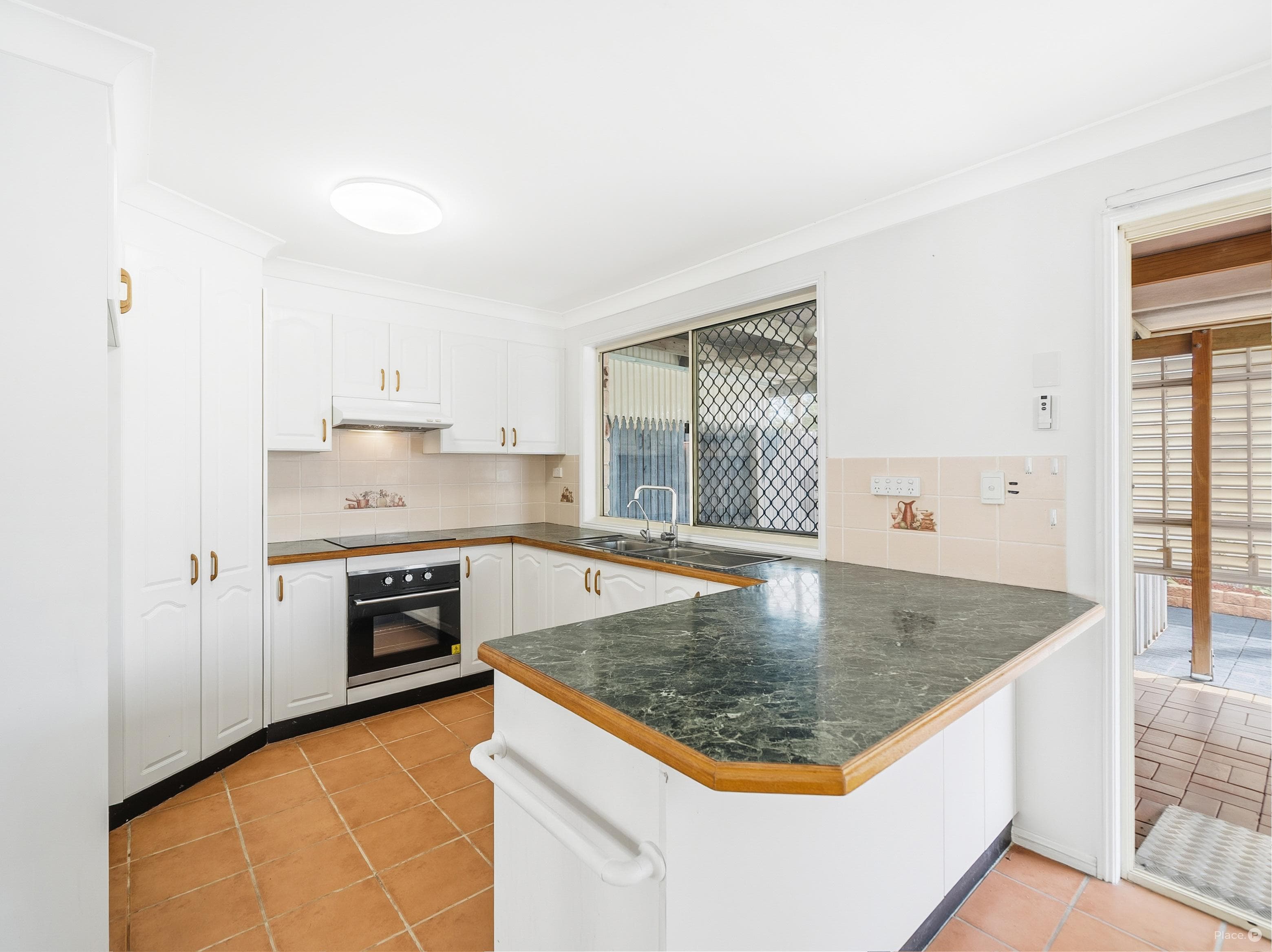 4 Kerry Street, Kippa-Ring - Thumbnail 4