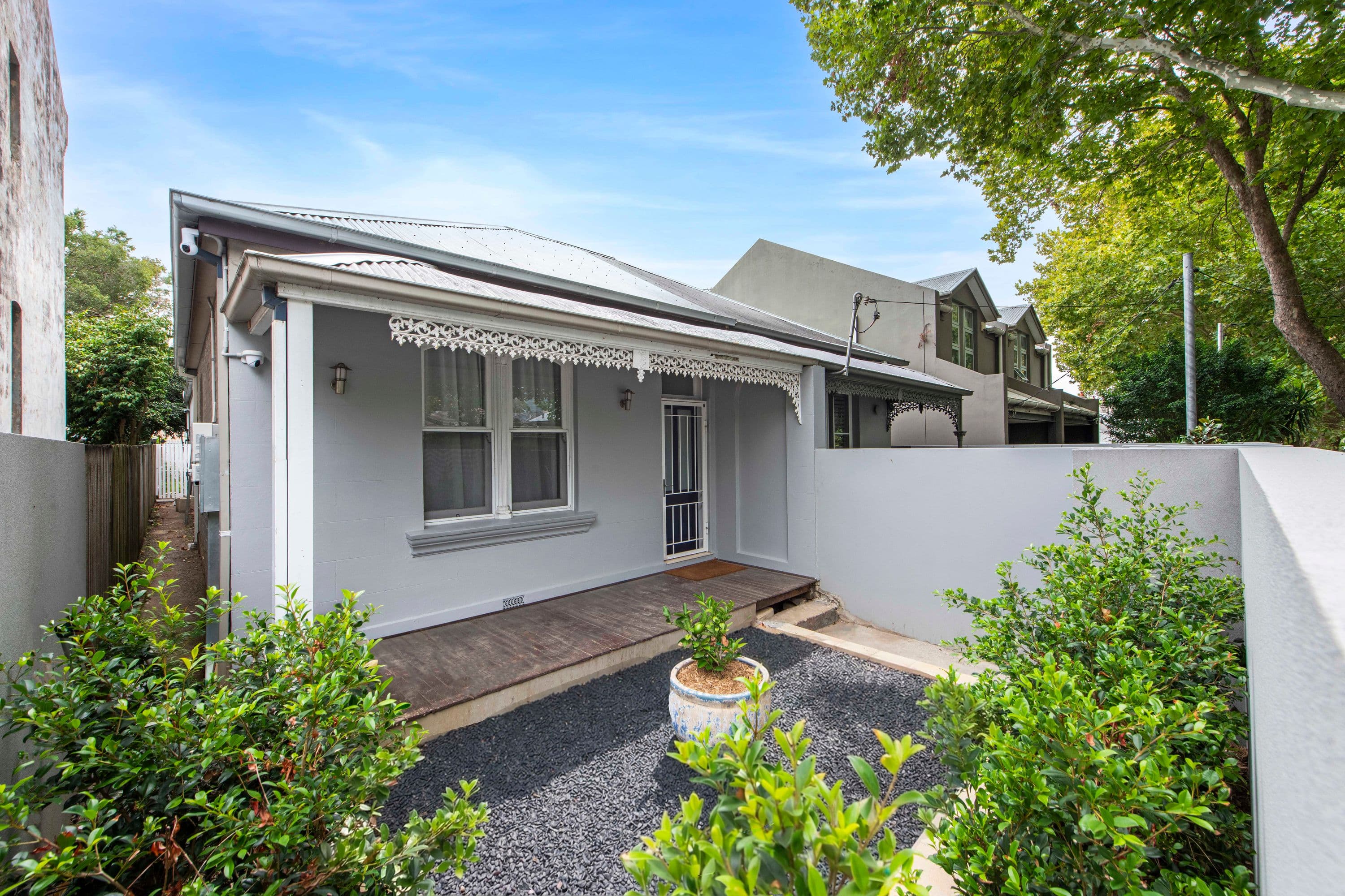 80 Falcon Street, Crows Nest - Thumbnail 2
