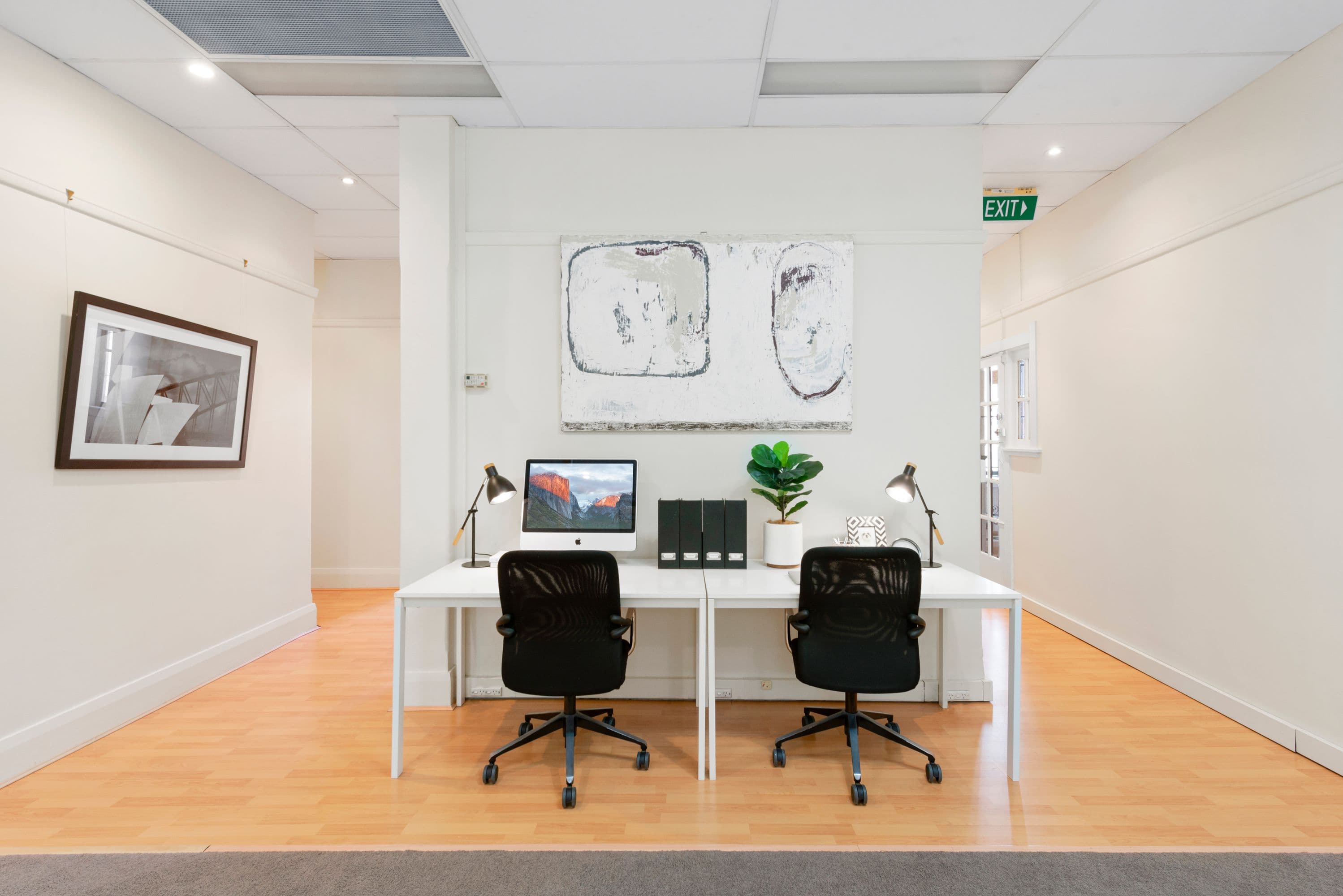 1/112 Glover Street, Mosman - Thumbnail 2