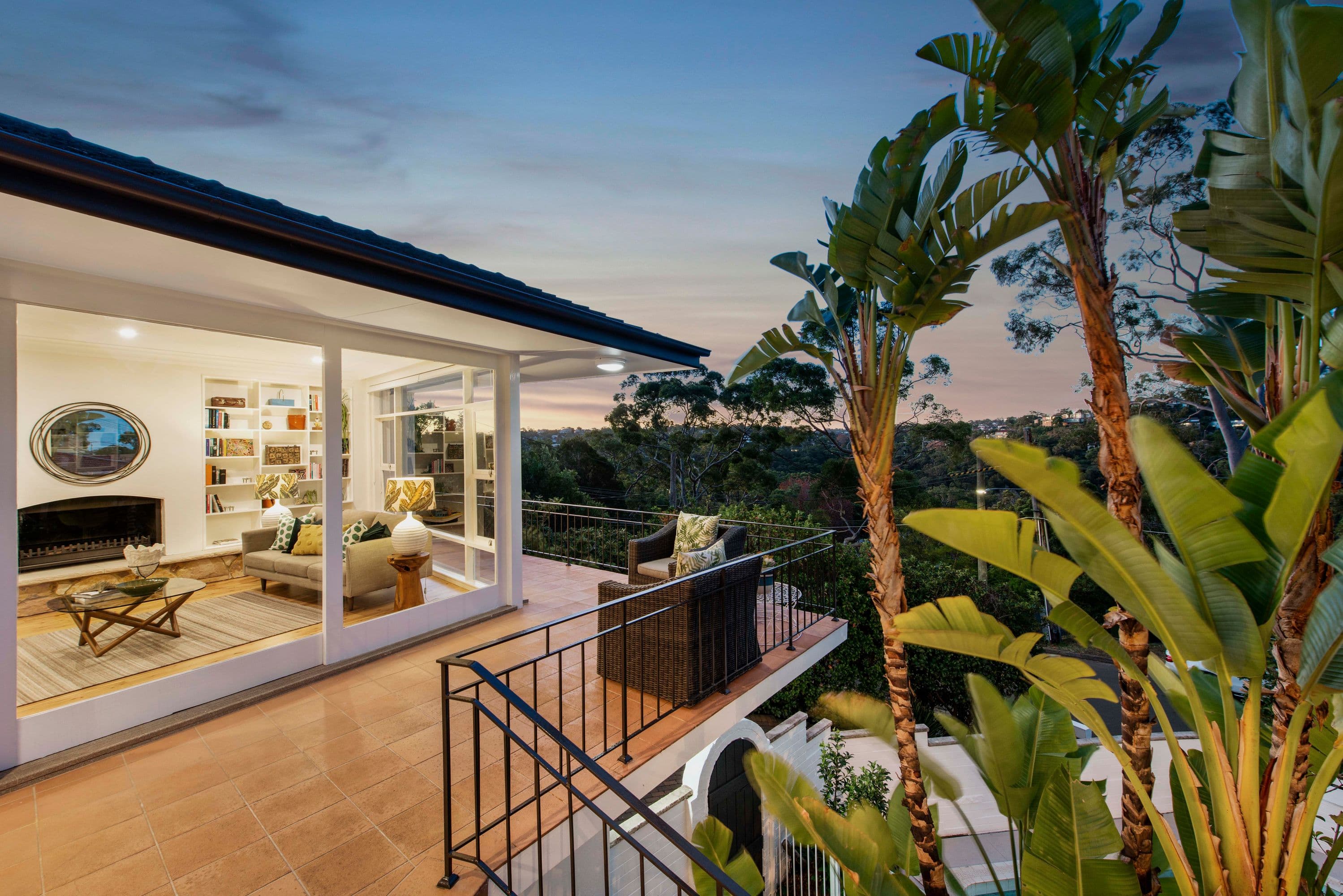 26 Rembrandt Drive, Middle Cove - Image 1