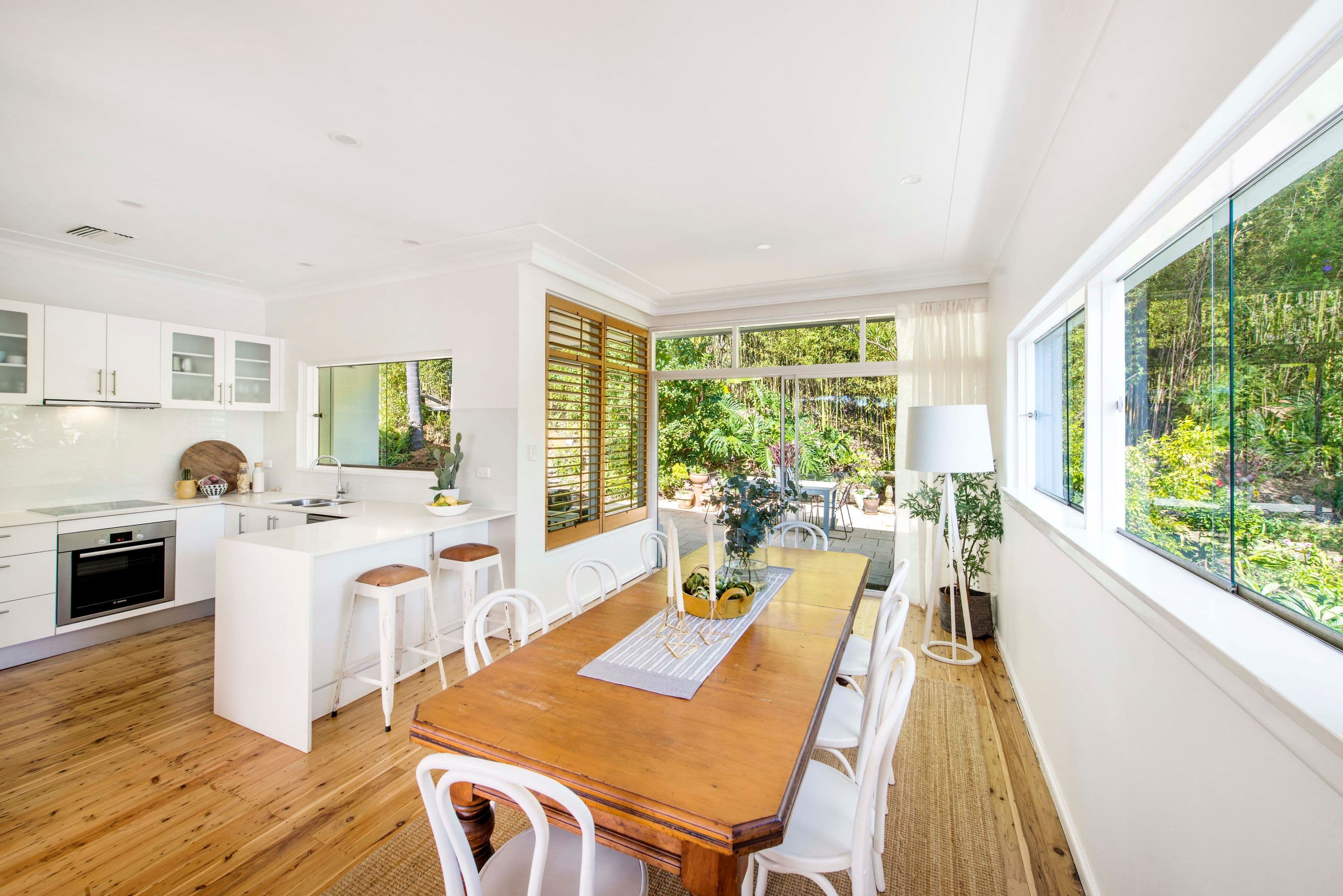 26 Rembrandt Drive, Middle Cove - Thumbnail 4