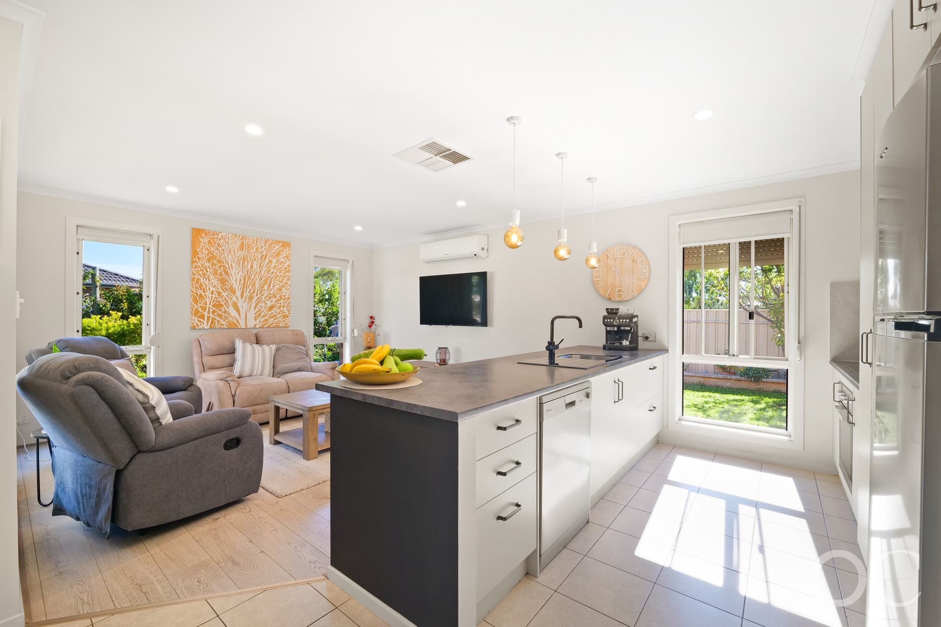 87 Pridham Boulevard, Aldinga Beach - Thumbnail 4