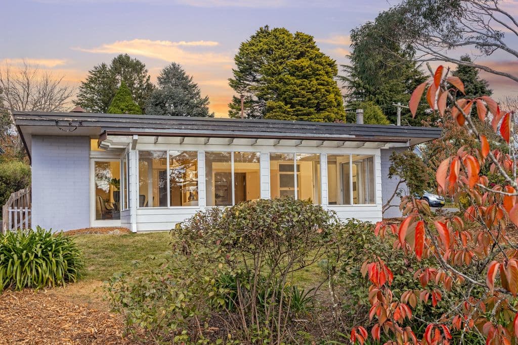 23 Park Avenue, Blackheath - Image 1