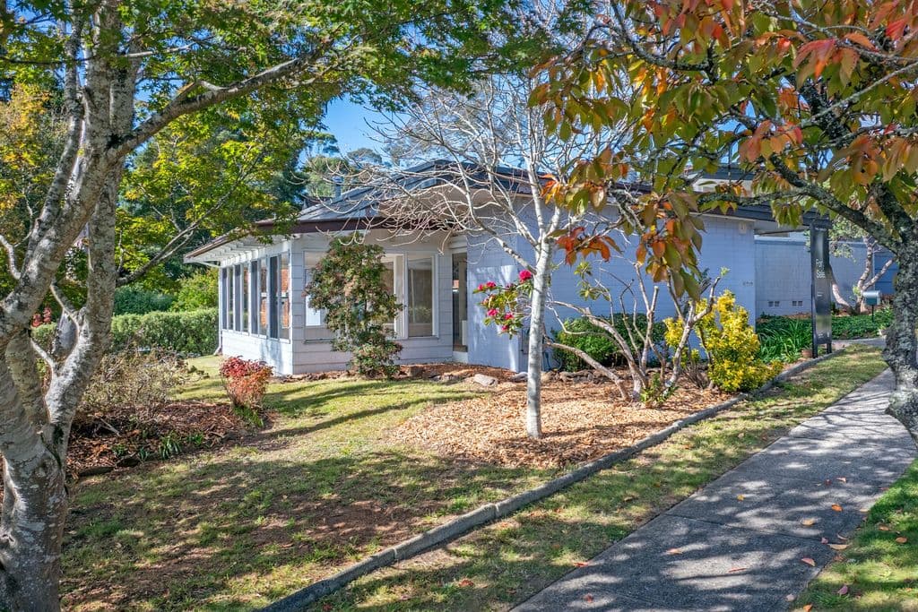 23 Park Avenue, Blackheath - Thumbnail 2