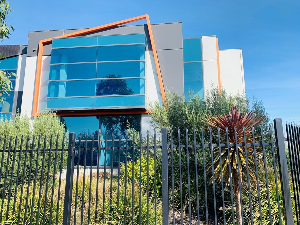 21 North Park Drive, Somerton, Somerton - Thumbnail 3