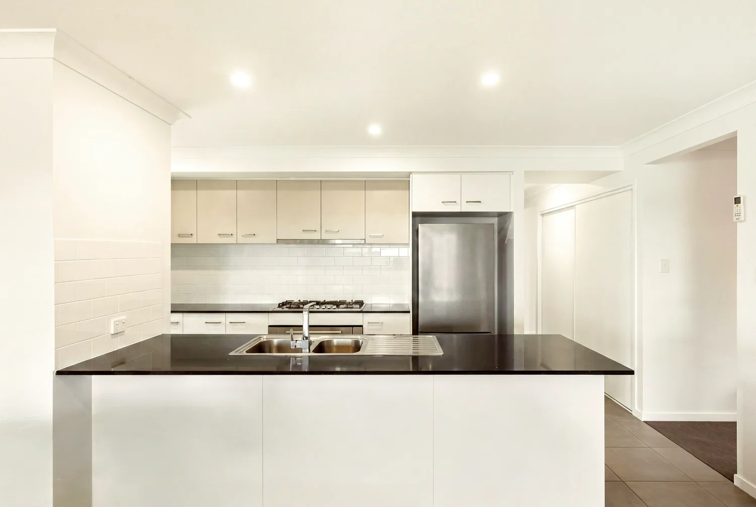 9 Minerva Street, South Ripley, QLD, 4306, South Ripley - Thumbnail 4