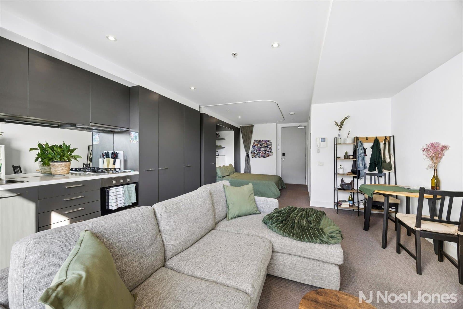 323/32 Bray Street, South Yarra - Thumbnail 4