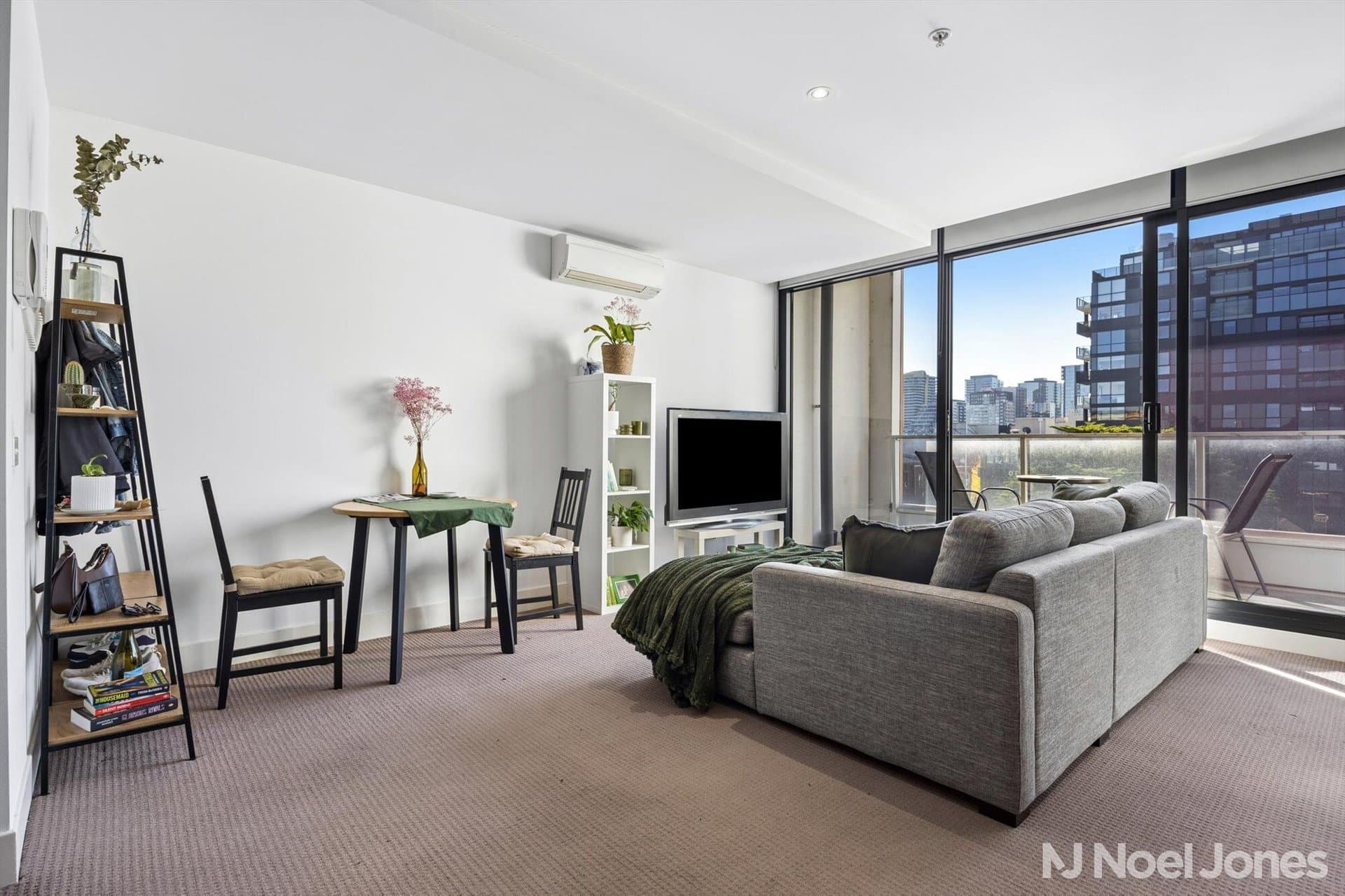 323/32 Bray Street, South Yarra - Thumbnail 7