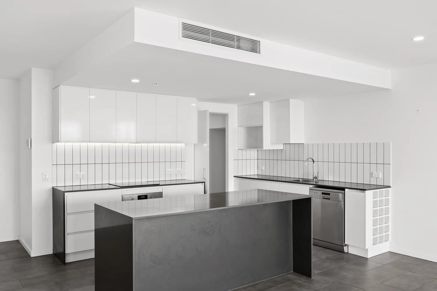 301/1 Waterside Retreat, Birtinya, QLD, 4575, Birtinya - Thumbnail 4