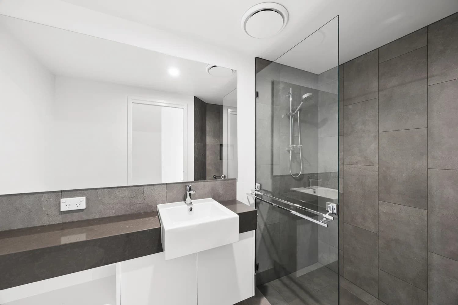 301/1 Waterside Retreat, Birtinya, QLD, 4575, Birtinya - Thumbnail 8
