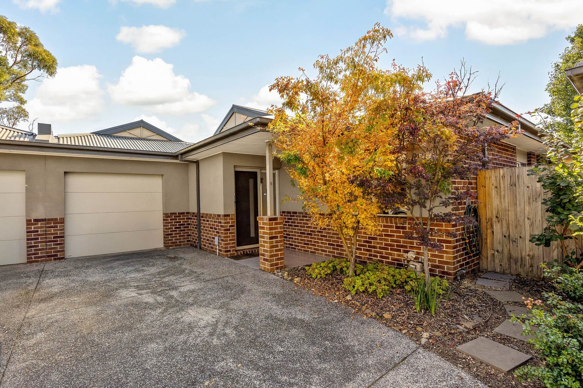 5/14-16 Rodney Street, Gisborne - Image 1