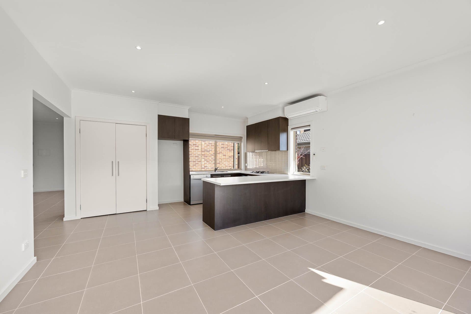 5/14-16 Rodney Street, Gisborne - Thumbnail 3