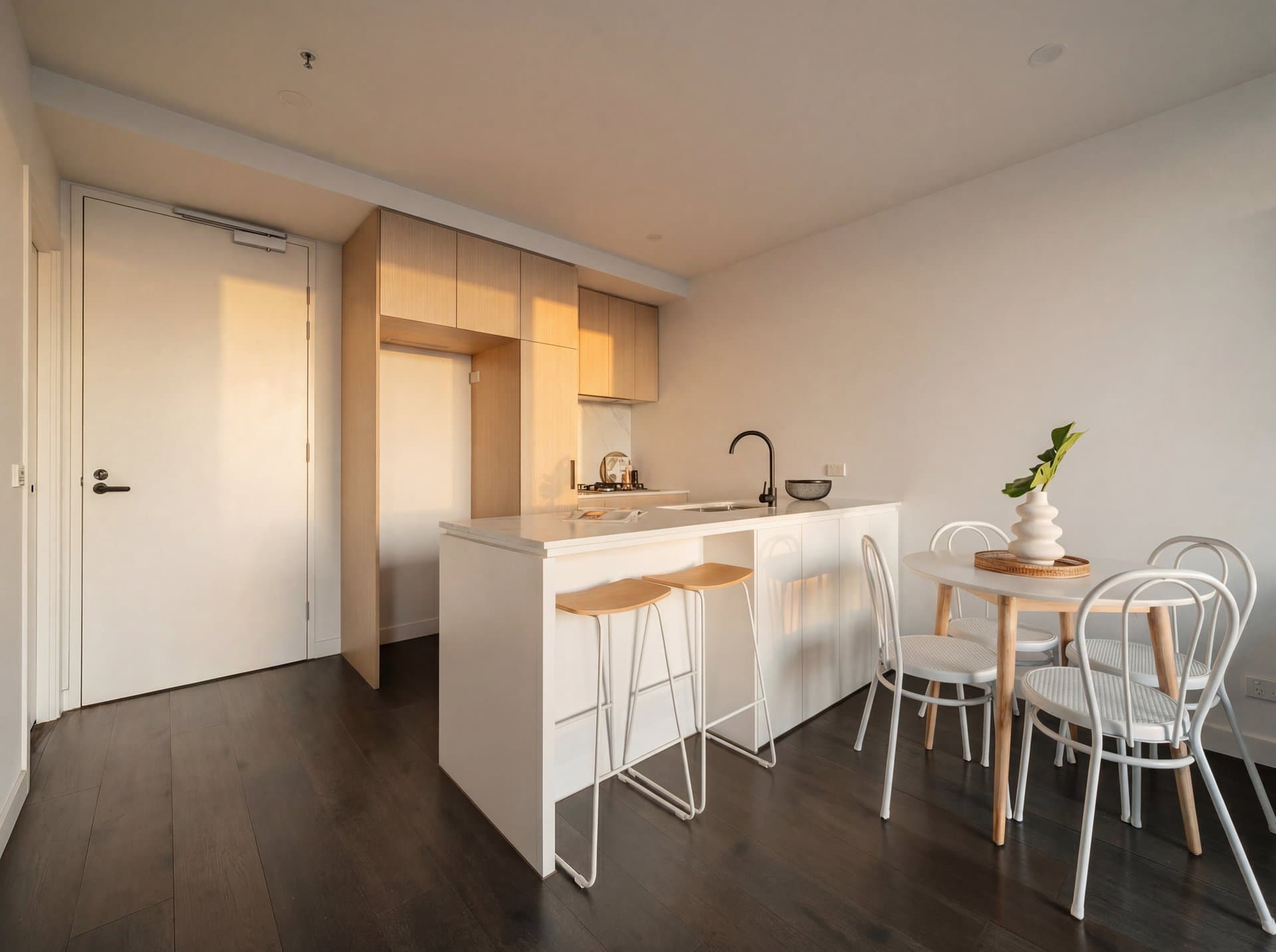 904B/58 Myrtle Street, Ivanhoe - Thumbnail 4