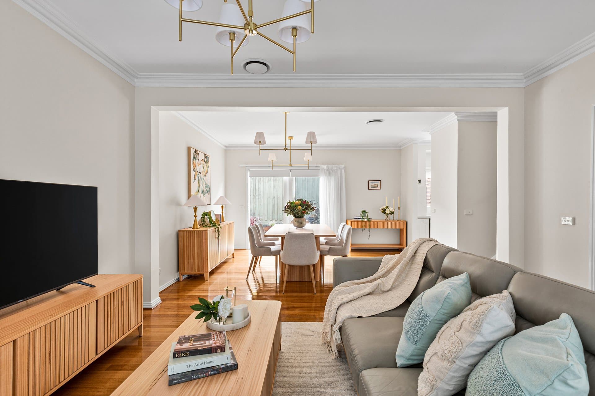 2/15 Balmoral Street, Essendon - Thumbnail 3