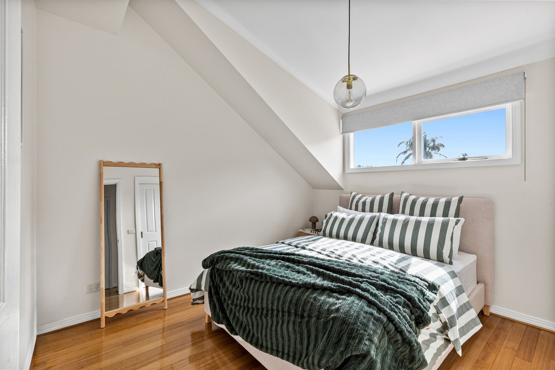 2/15 Balmoral Street, Essendon - Thumbnail 8