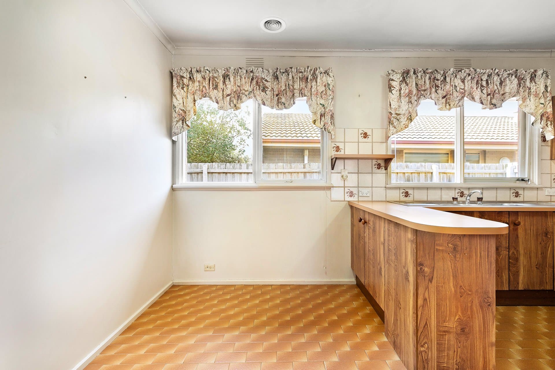 2/15 Gillard Street, Brighton East - Thumbnail 8
