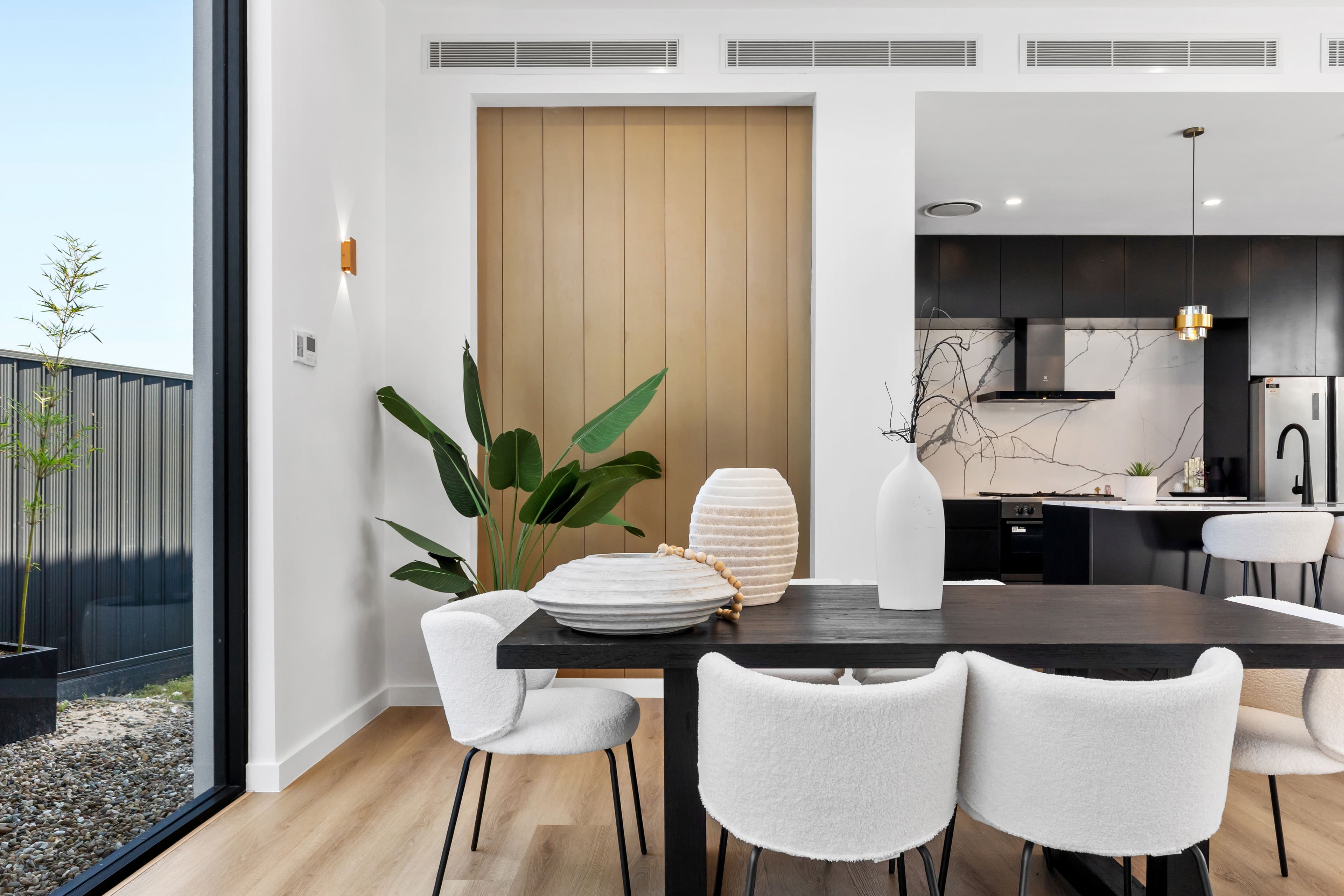 3 Amber Oak Road, GLENMORE PARK, Glenmore Park - Thumbnail 8