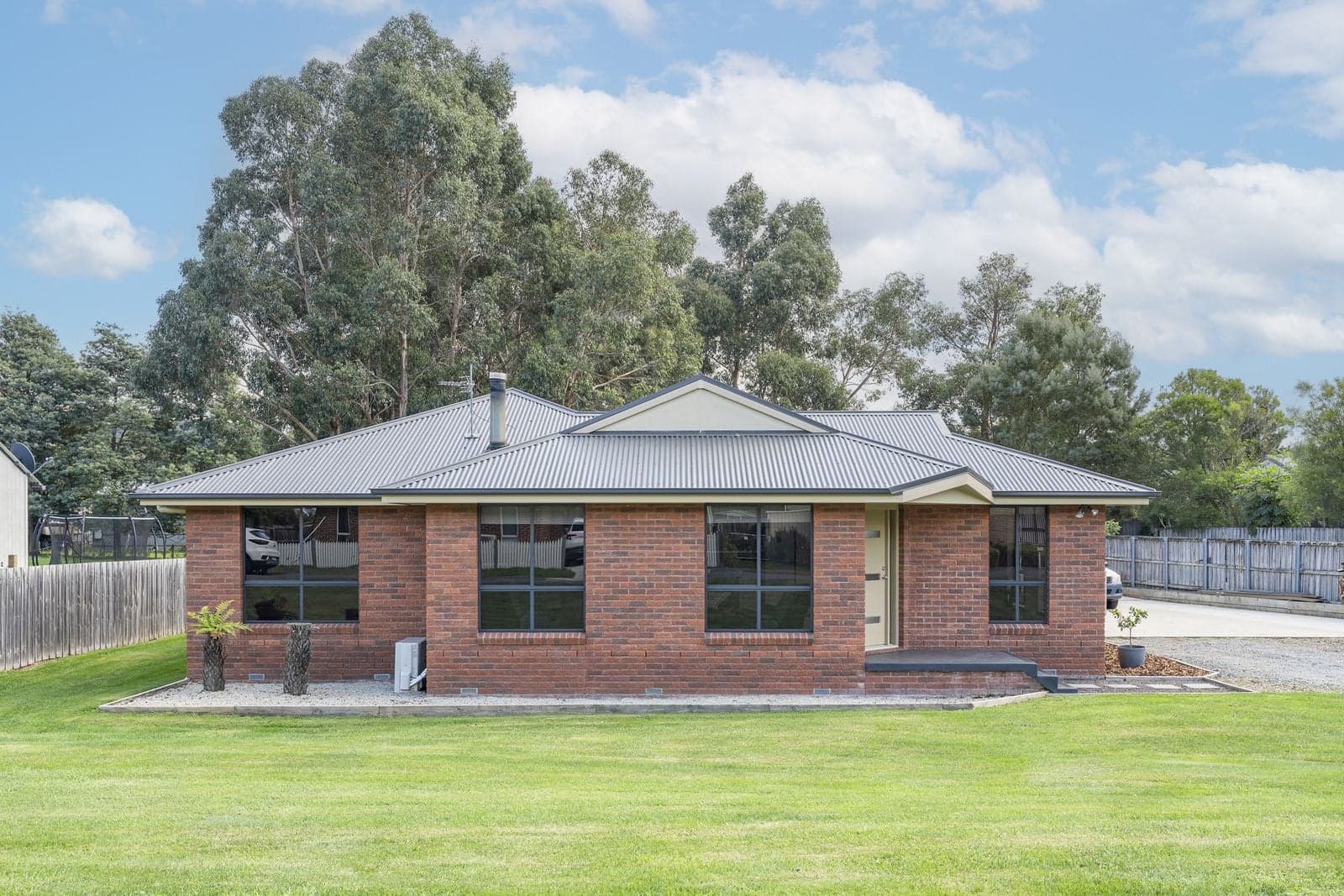14 Emma Street, Cygnet, Cygnet - Thumbnail 3