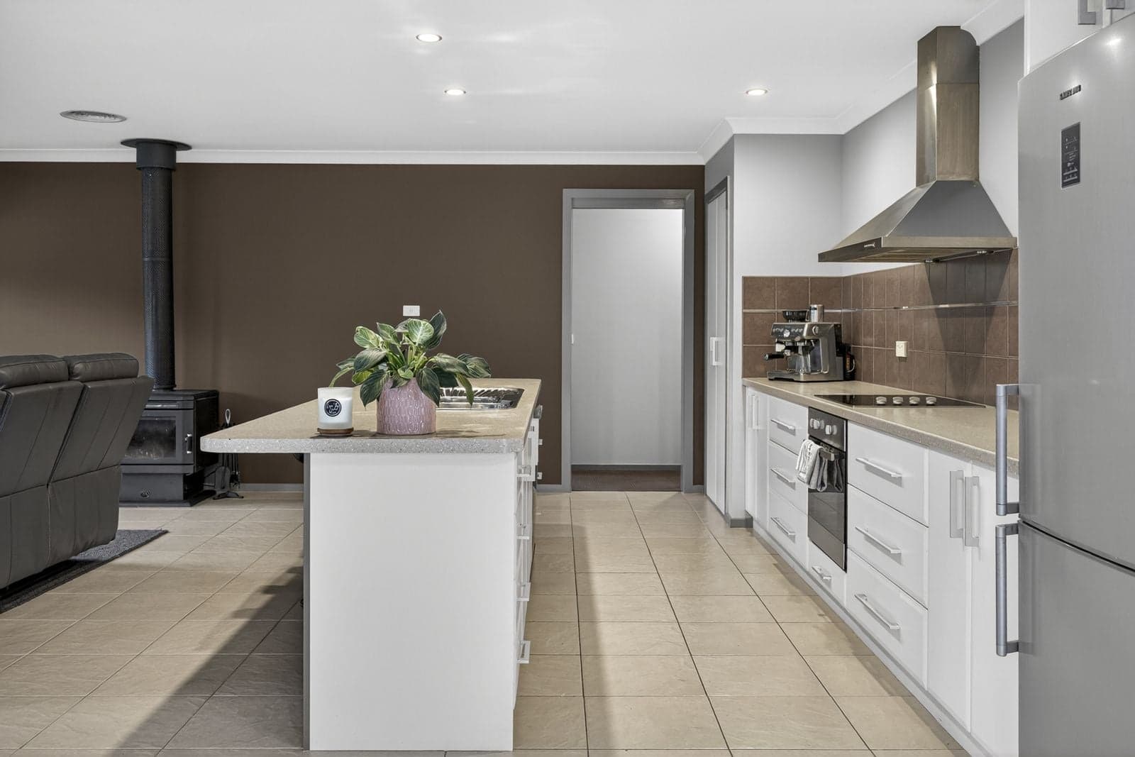 14 Emma Street, Cygnet, Cygnet - Thumbnail 6