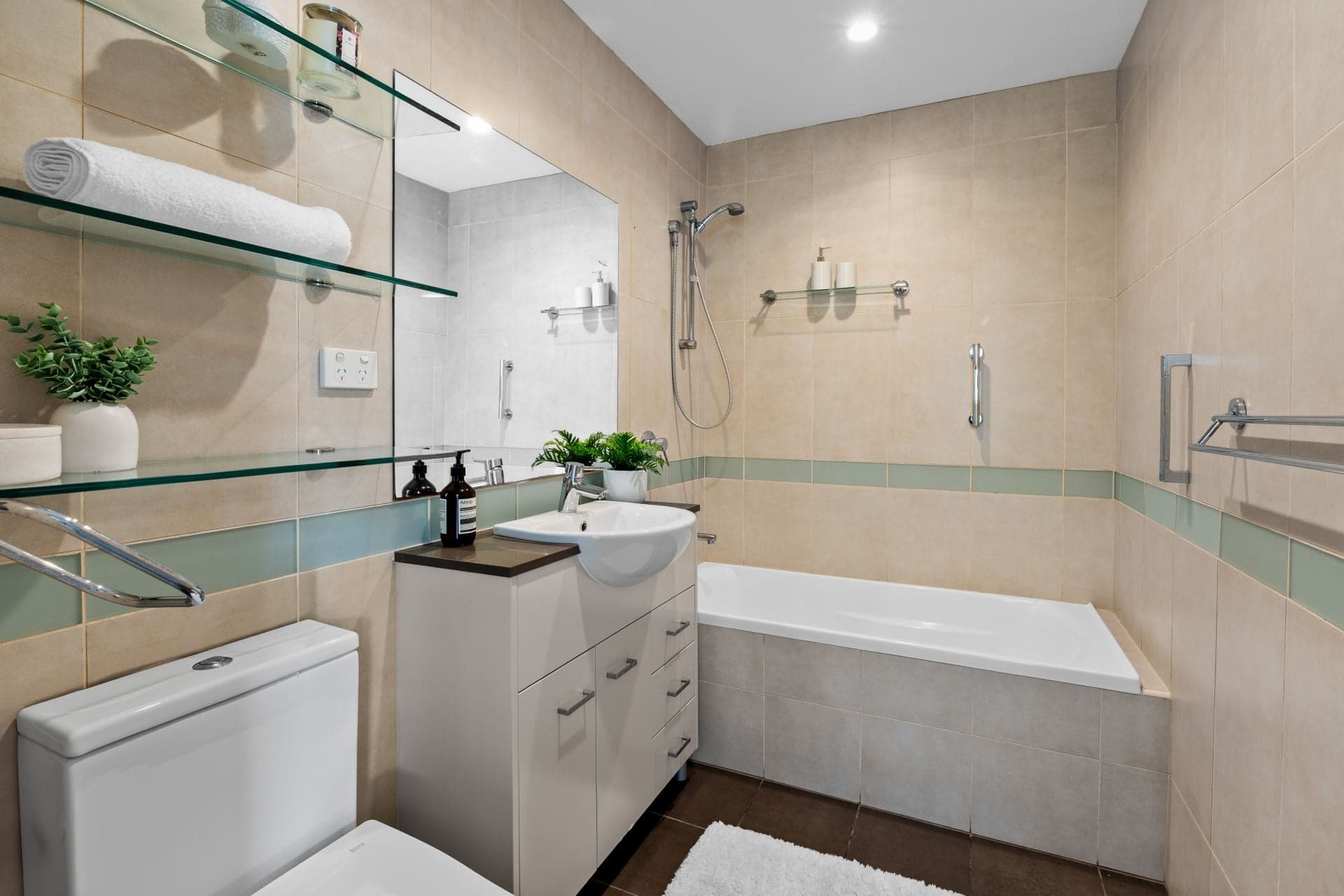 11/48 Collingwood Street, Manly, Manly - Thumbnail 2