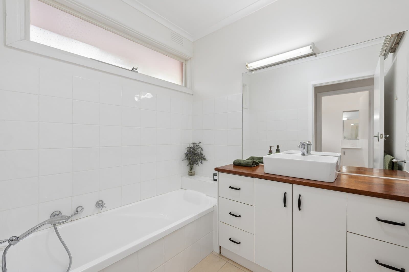 12 Kingswood Drive, Dingley Village, Dingley Village - Thumbnail 7
