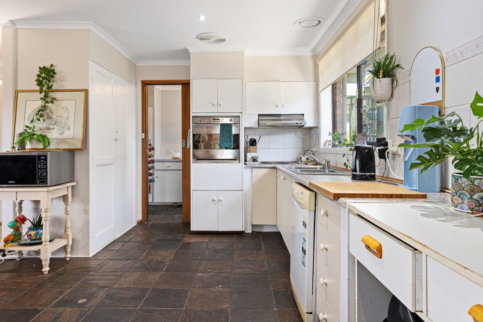 1 Langstaffe Drive, Wendouree, Wendouree - Thumbnail 2