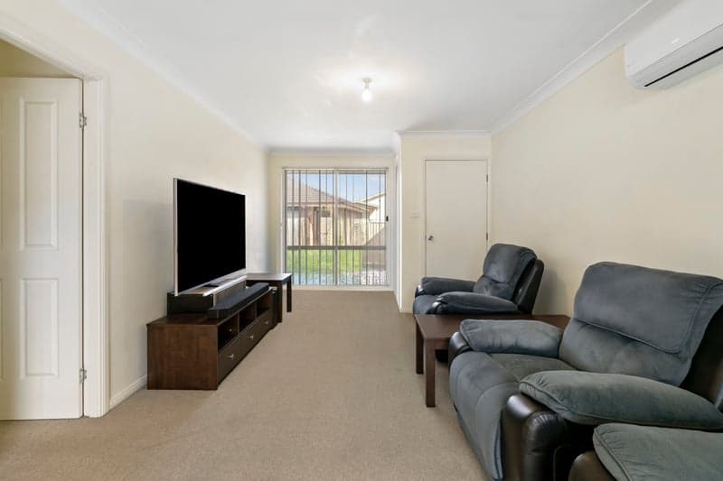 2/32 Christie Road, Tarro - Thumbnail 2