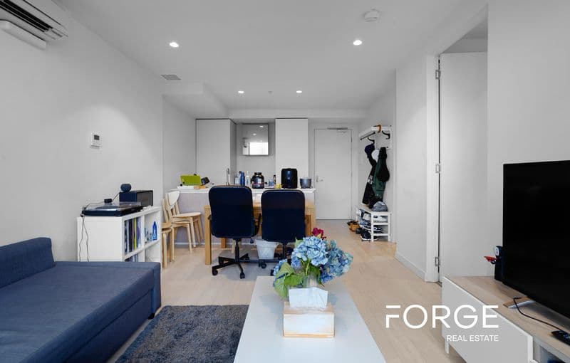 4101 / 135 A'beckett Street, Melbourne, Melbourne - Image 1