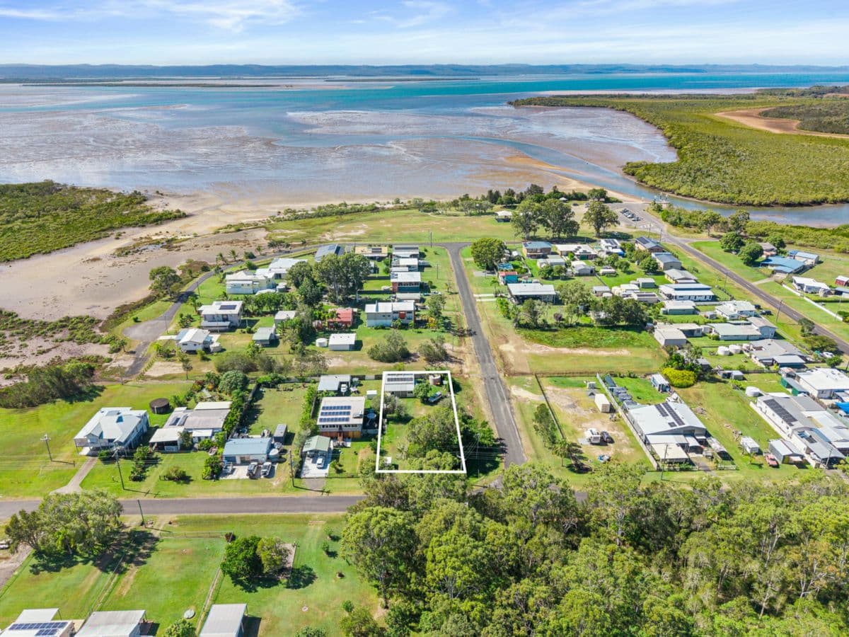 51 Ventnor Street, MAAROOM, Maaroom - Thumbnail 5