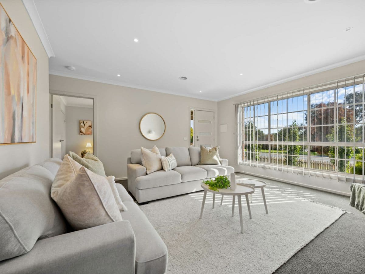 1/181 Inglis Street, BALLAN, Ballan - Image 1