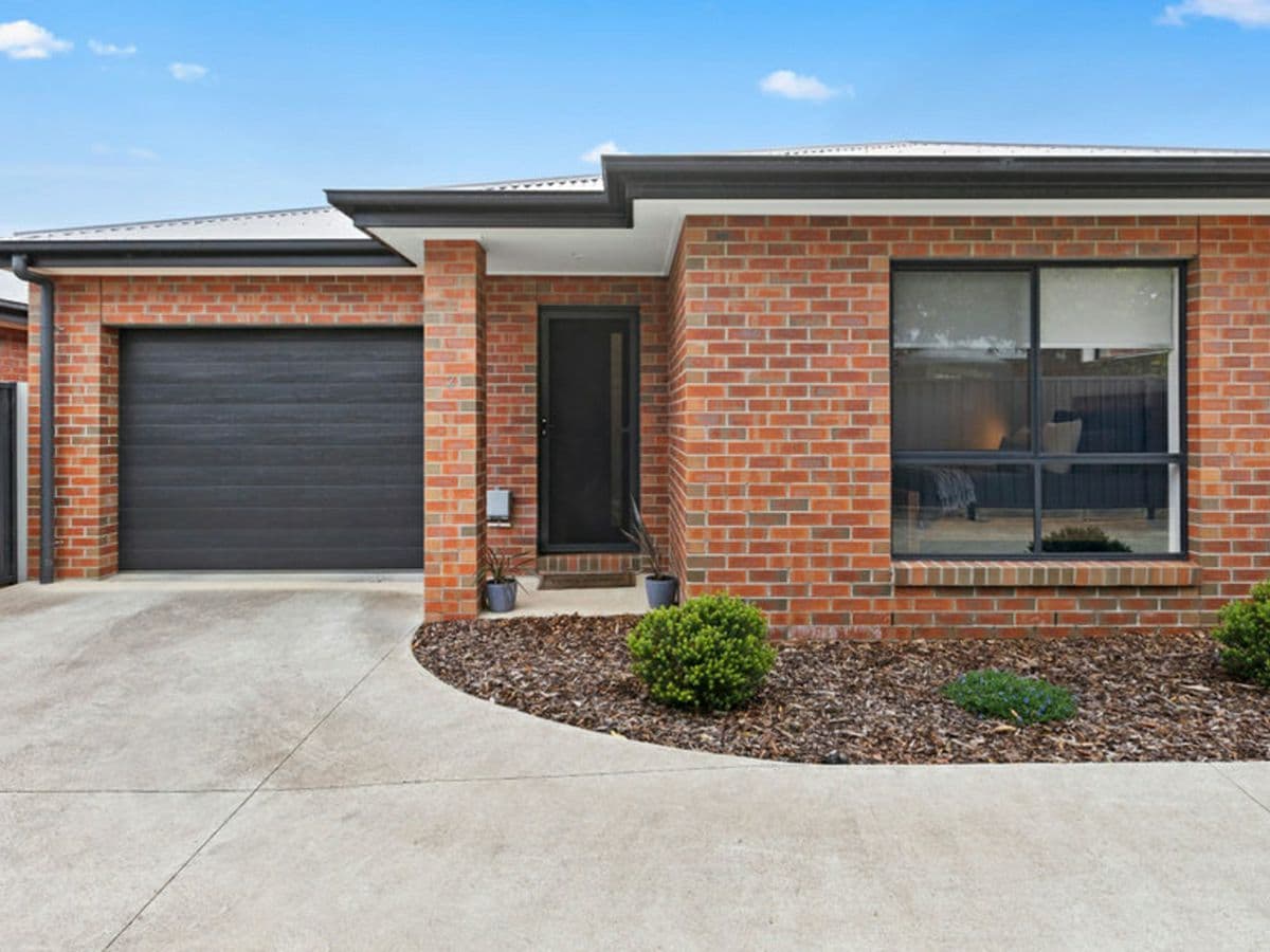 2/306 Forest Street, BUNINYONG, Buninyong - Image 1
