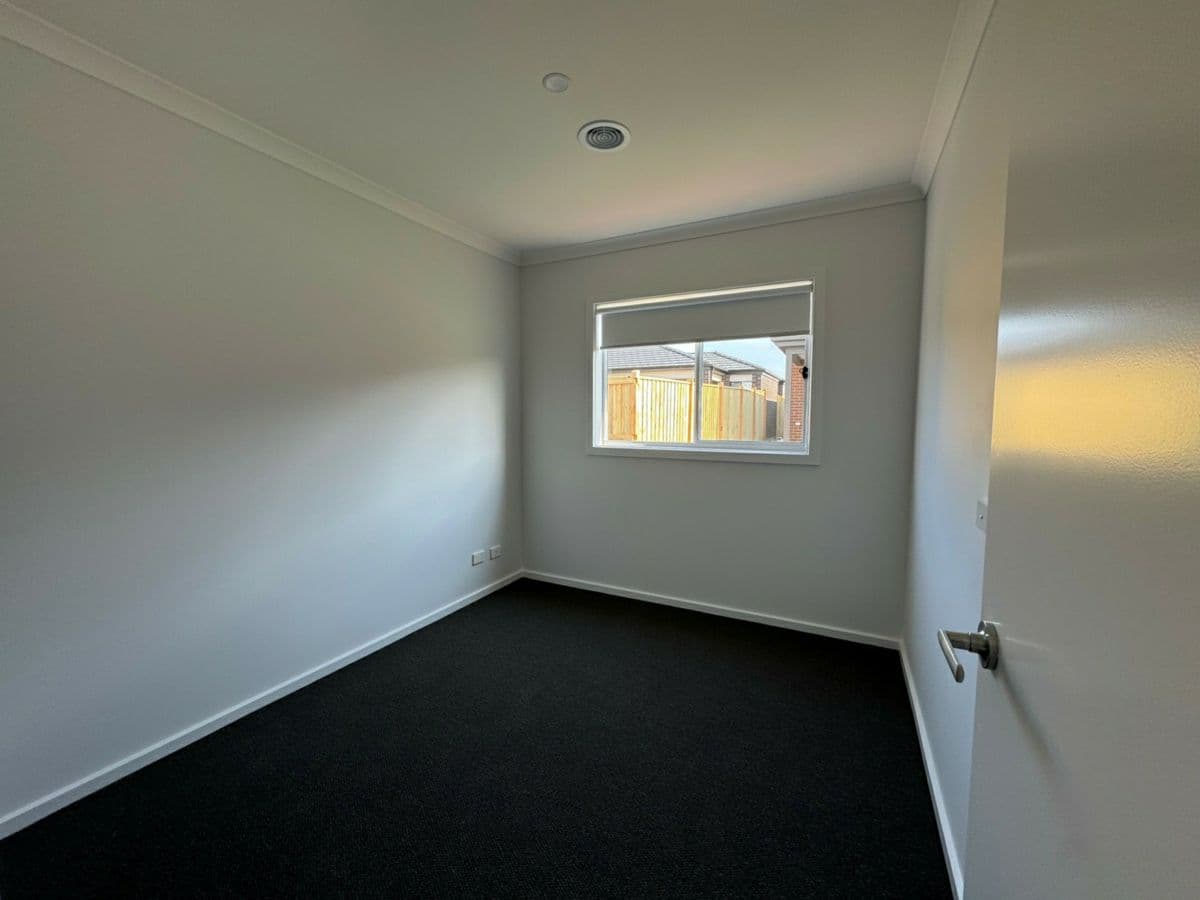 35 Wylie Street, CHARLEMONT, Charlemont - Thumbnail 8