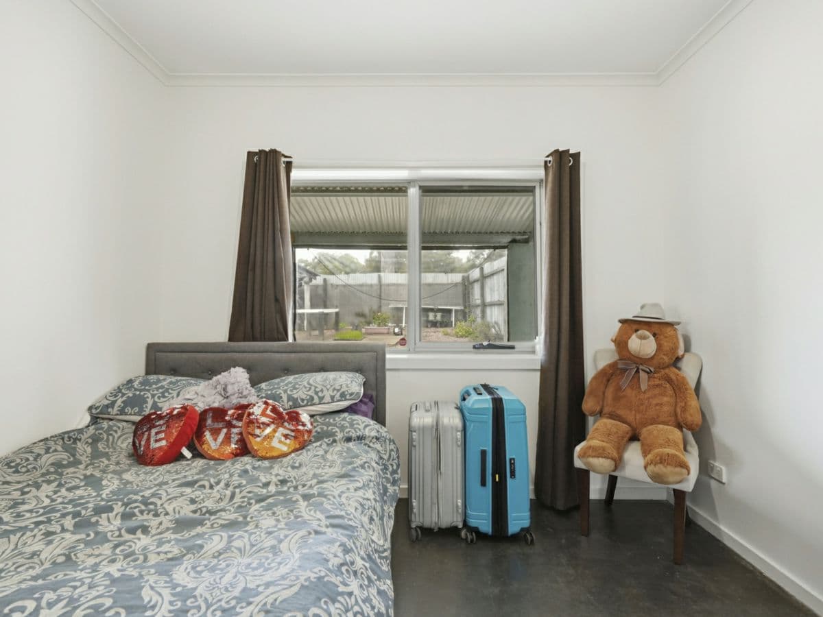 10 Teggs Road, GRAVELLY BEACH, Gravelly Beach - Thumbnail 7