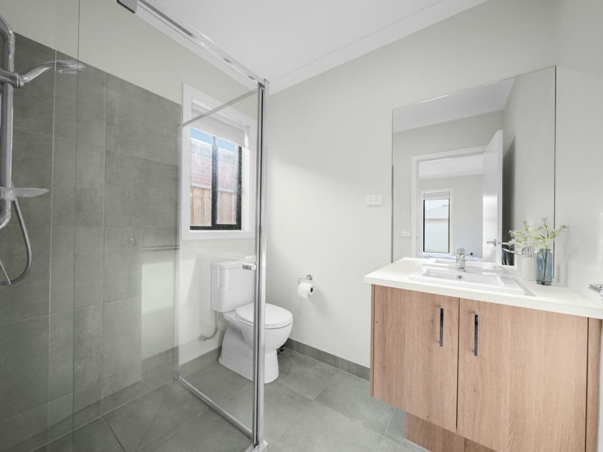 11 Riveting Road, WYNDHAM VALE, Wyndham Vale - Thumbnail 3