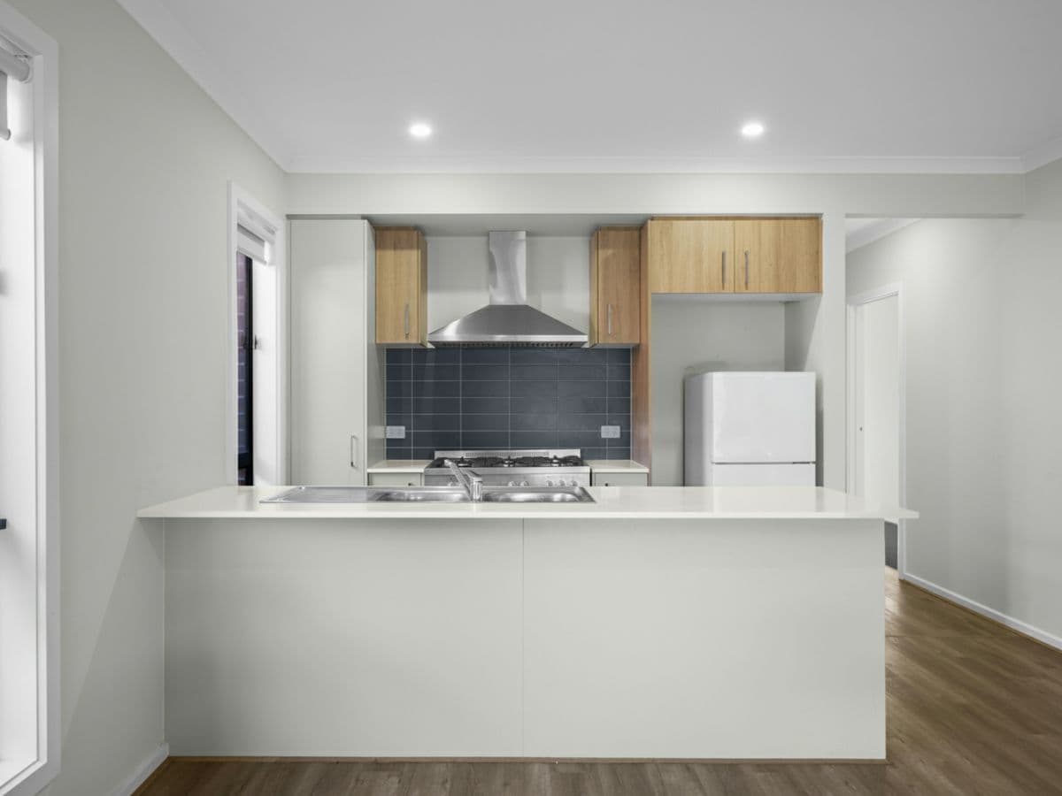 11 Riveting Road, WYNDHAM VALE, Wyndham Vale - Thumbnail 6