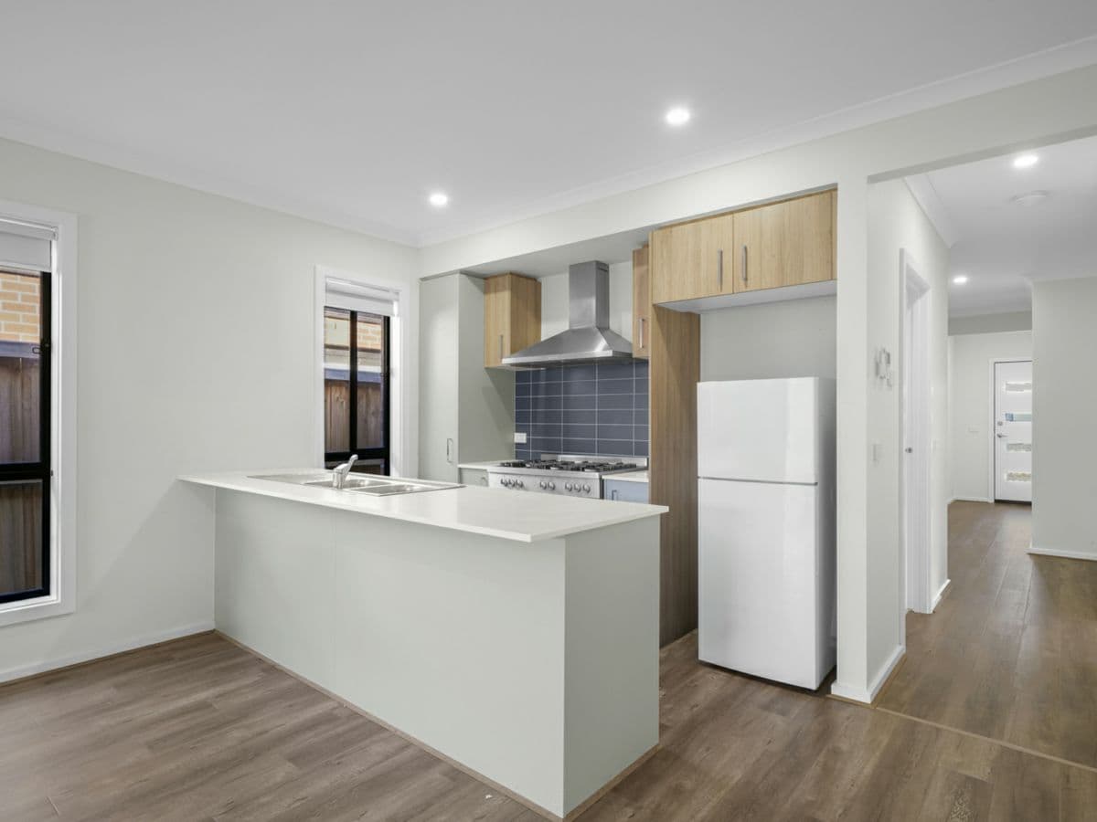 11 Riveting Road, WYNDHAM VALE, Wyndham Vale - Thumbnail 8